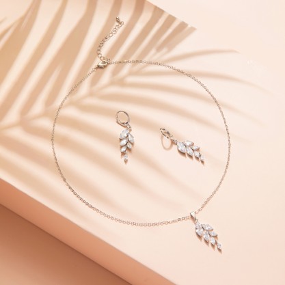Ladies' Elegant Alloy With Irregular Cubic Zirconia Jewelry Sets