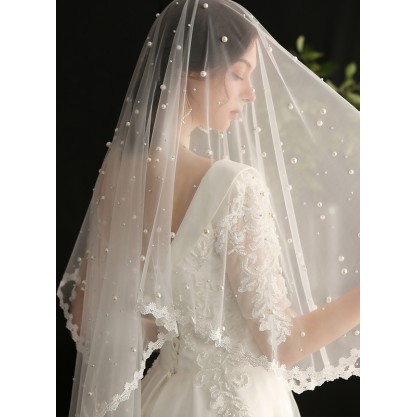 Two-tier Lace Applique Edge Fingertip Bridal Veils With Beading